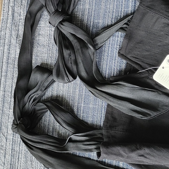 New FREE PEOPLE Black Tie Strap Bodysuit Size S - Picture 10 of 16